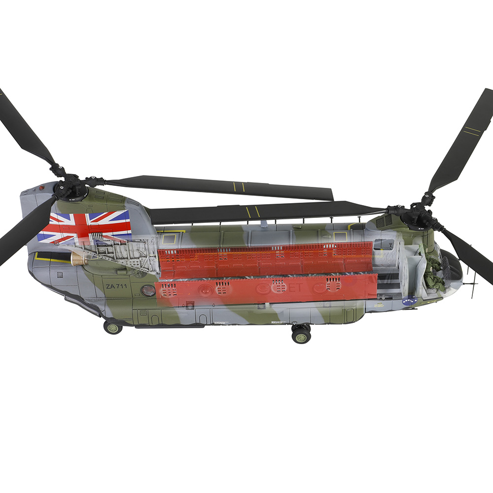 Boeing Chinook HC. Mk.1 helicopter Royal Air Force, No.7 Squadron, "Britforleb: Task Force, Lebanon