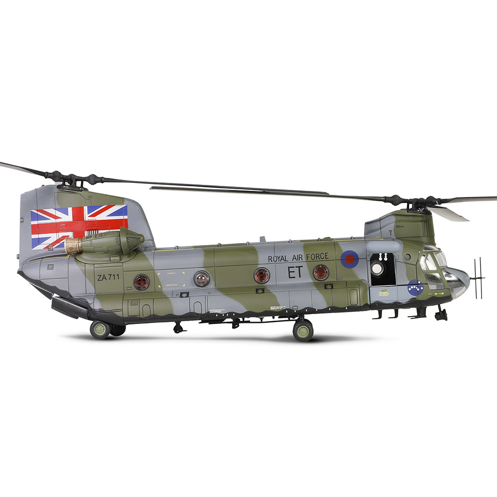 Boeing Chinook HC. Mk.1 helicopter Royal Air Force, No.7 Squadron, "Britforleb: Task Force, Lebanon
