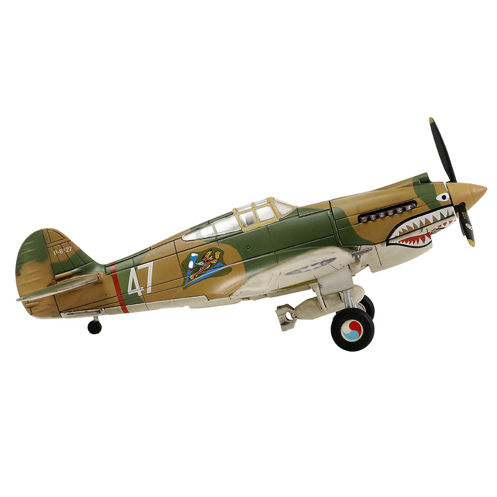 Curtiss P-40B / HAWK 81A-2  3rd Pursuit Squadron, American Volunteer Group, P-8127, Serial : 47, China, June  (flown by R.T. Smith)