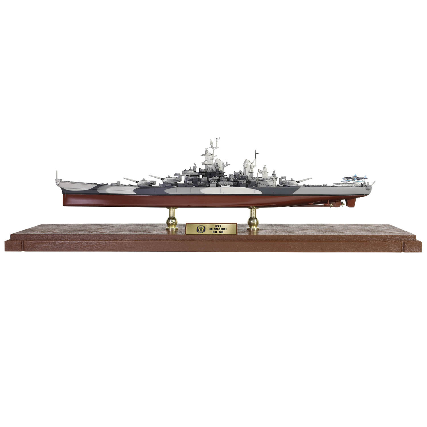 Iowa Class Battleship, USS Missouri (BB-63), Full Hull Edition Measure 32/22D camouflage pattern