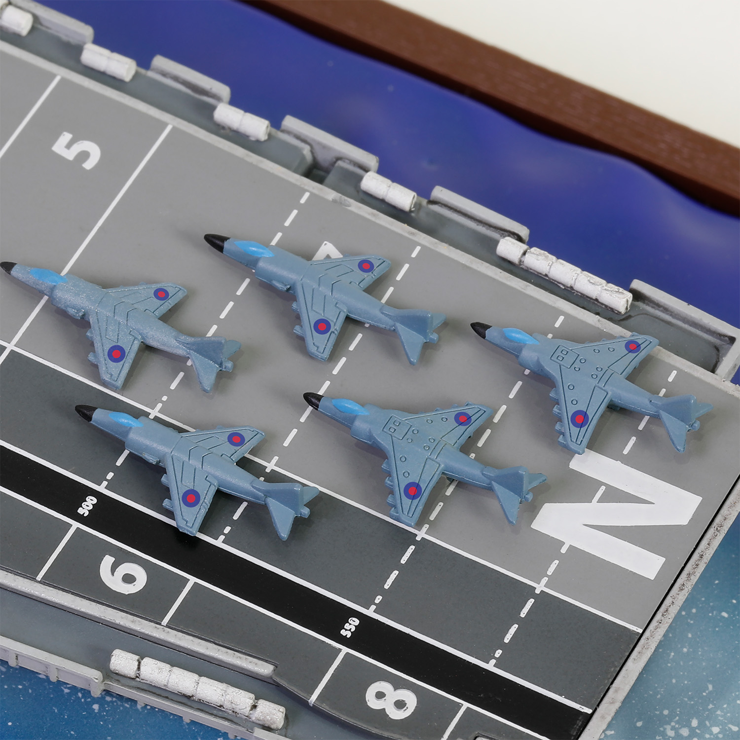 HMS Invincible(R05) Light Aircraft Carrier, Waterline edition Falklands War,1982