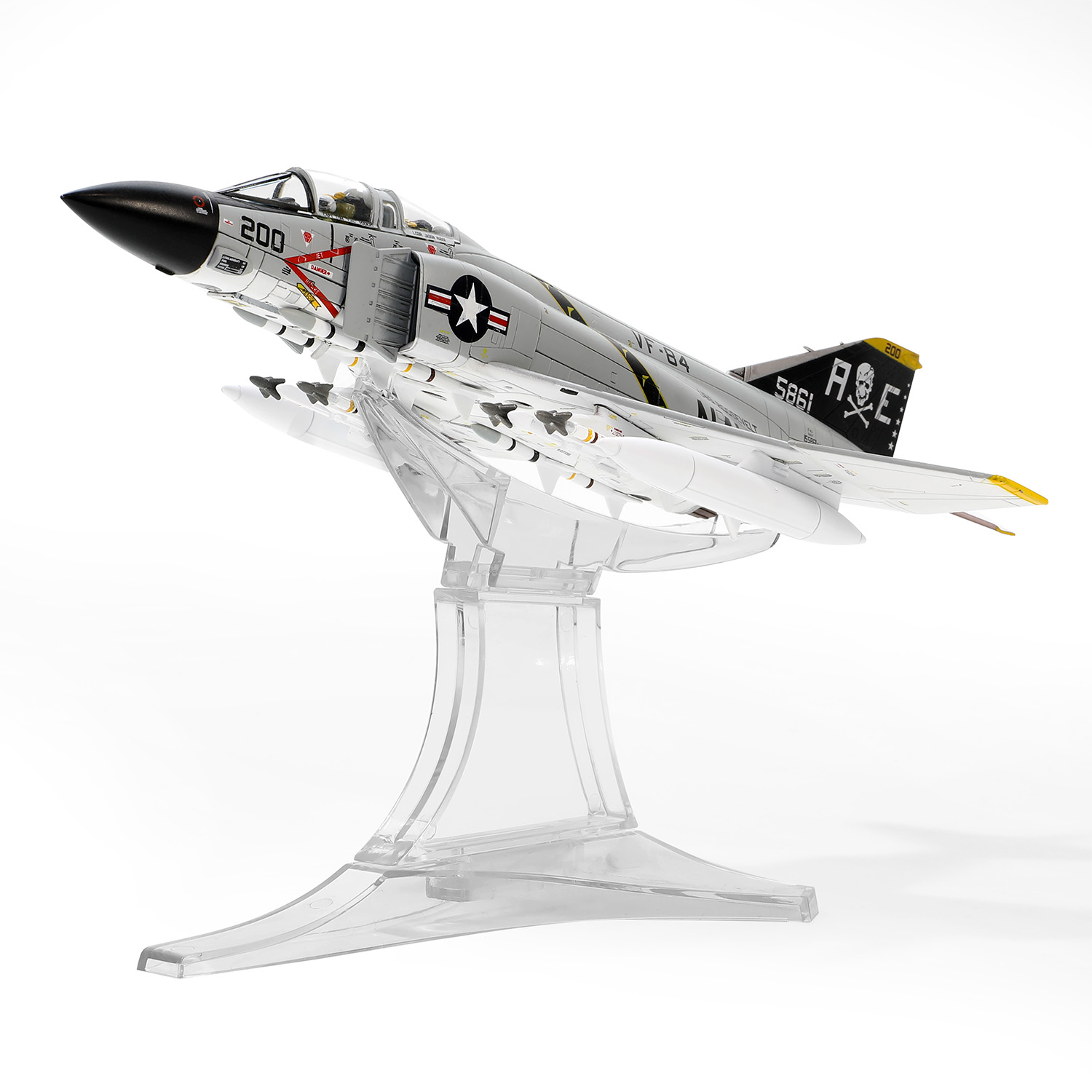 Boeing F-4J Phantom II VF-84 “Jolly Rogers”, USN, VF-84, USS Franklin D. Roosevelt (CVA-42), 1970