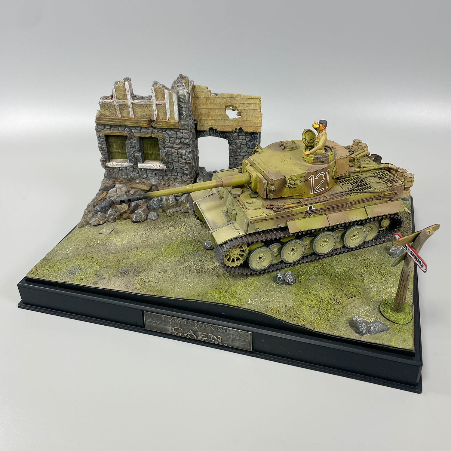 Battle diorama series - The Battle of Caen (Large Scale )
